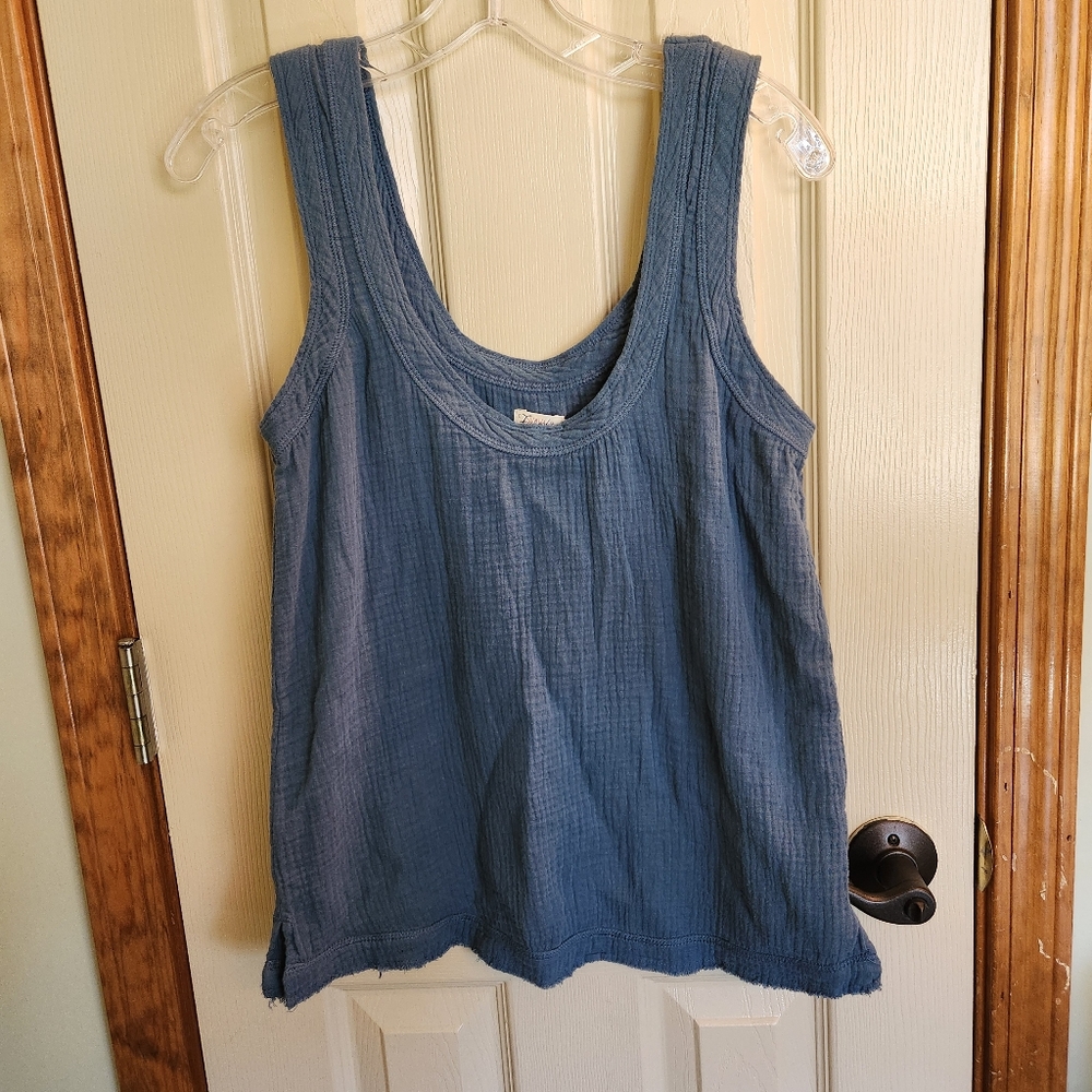 Faherty // organic cotton gauze // Topanga tank top sz Small // stormy seas